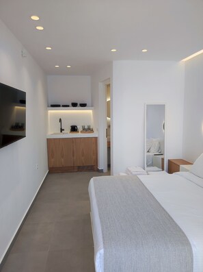 Double Room | Free WiFi, bed sheets - Casa Favorita (Santorini)