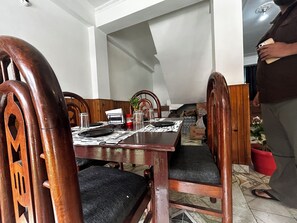 Restaurant - Hotel Honey N Spice (Dharamshala)