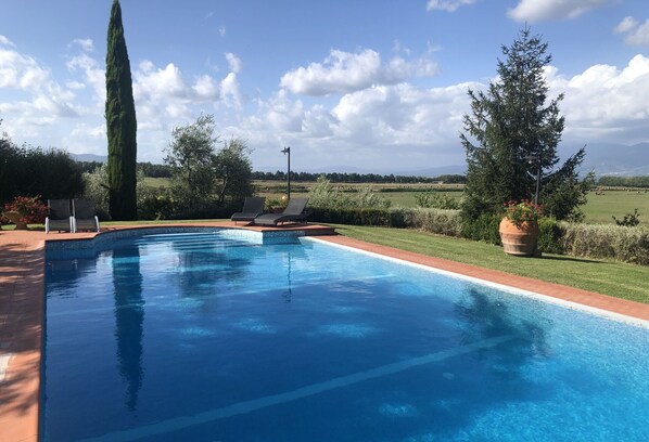 Piscine extérieure