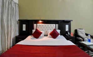 Deluxe Double Room, City View | Free WiFi, bed sheets - Goroomgo Shree Ganapati Premium (Bhubaneshwar)
