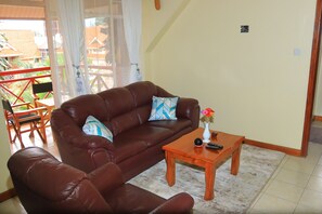 Smart TV - Homely 1 bedroom apartment with Balcony in vibrant Westlands Nairobi (Nairobi)