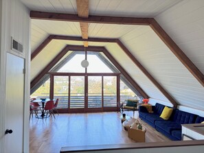 Smart TV, fireplace, offices - Architectural Marvel in Hollywood Hills with Views (Los Angeles)