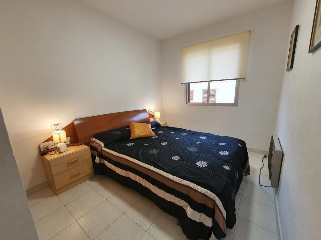 2 bedrooms, bed sheets