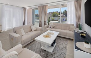 تلفزيون ذكي