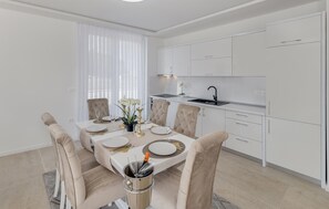 Dining - Stunning home in Vrvari with sauna (Vrvari)