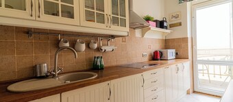 レッド バイ グランド アパートメンツ