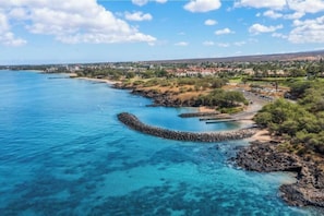 Beach nearby, sun loungers, beach towels