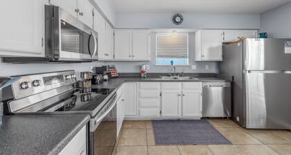 121 E Aries - Angel's Paradise