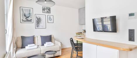 Televisión y oficina