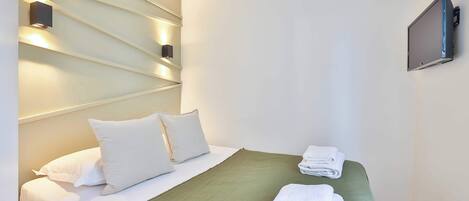 1 sovrum, skrivbord, strykjärn/strykbräda och wi-fi