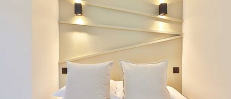 1 chambre, bureau, fer et planche à repasser, Wi-Fi