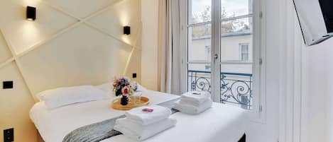 1 chambre, bureau, fer et planche Ă repasser, Wi-Fi