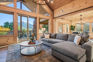 TV, peis og videospill