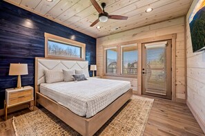 6 habitaciones, escritorio y tabla de planchar con plancha 
