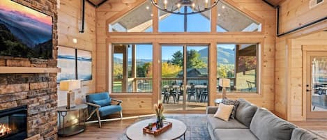 تلفزيون، مدفأة، ألعاب فيديو