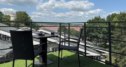 Tatarska 4C | Spacious Apartment | Parking