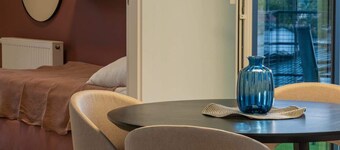 Tatarska 4C | Spacious Apartment | Parking