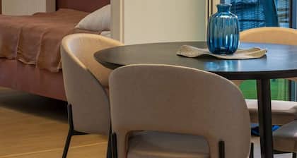 Tatarska 4C | Spacious Apartment | Parking