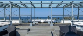 Apartment with Balcony | 180 m to the Beach | Jacuzzi and Sauna