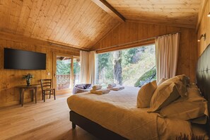 4 slaapkamers, een strijkplank/strijkijzer, gratis wifi, beddengoed