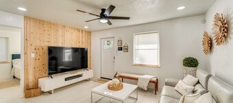 New Smyrna Beach Home: 2 Mi to Dtwn