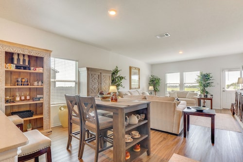 9 Mi to Lake: Family Georgetown Home w/ Yard!