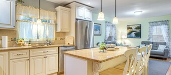 < Half-mi to Shore: Harwich Port Beach House