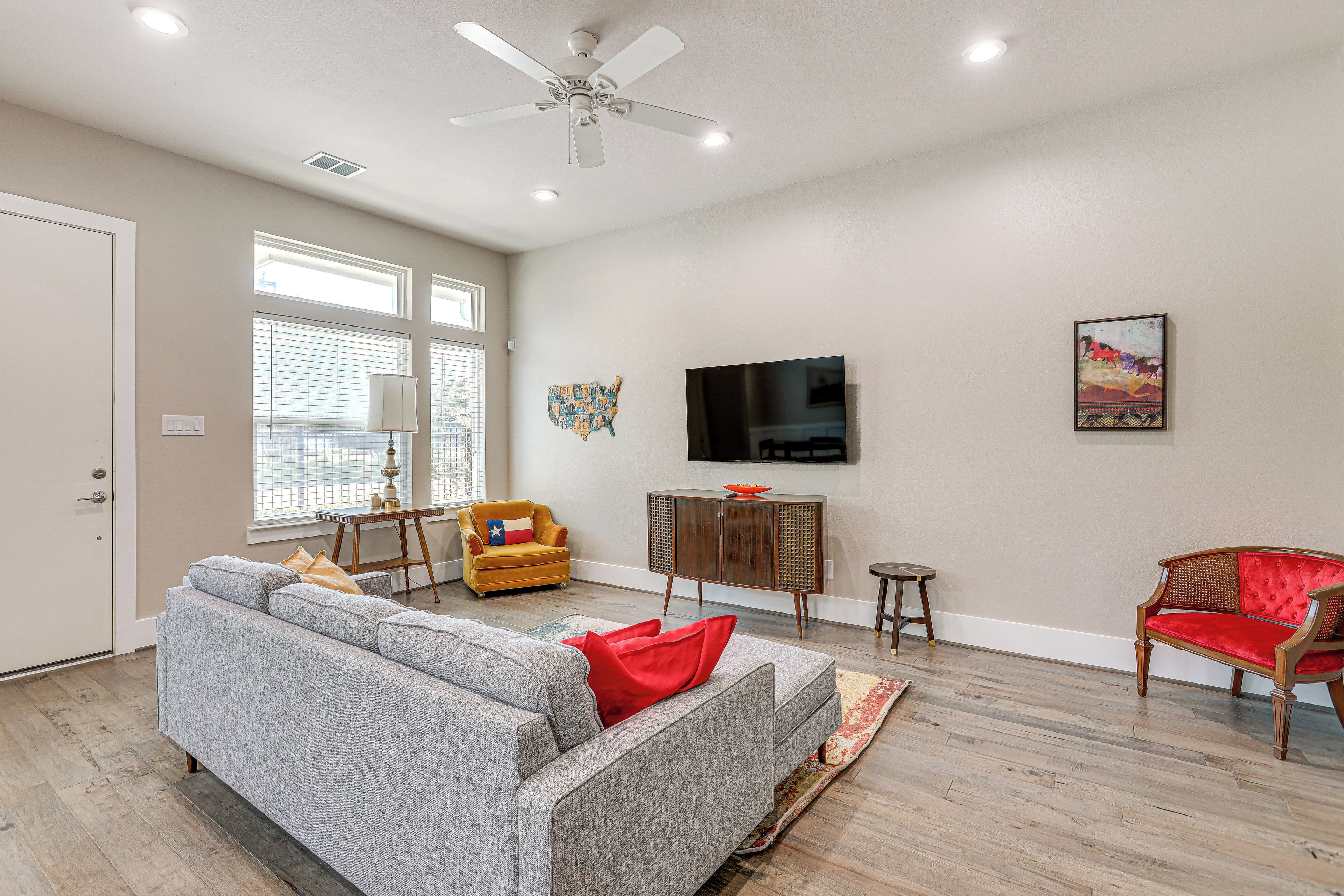 House (2 Bedrooms) | Interior