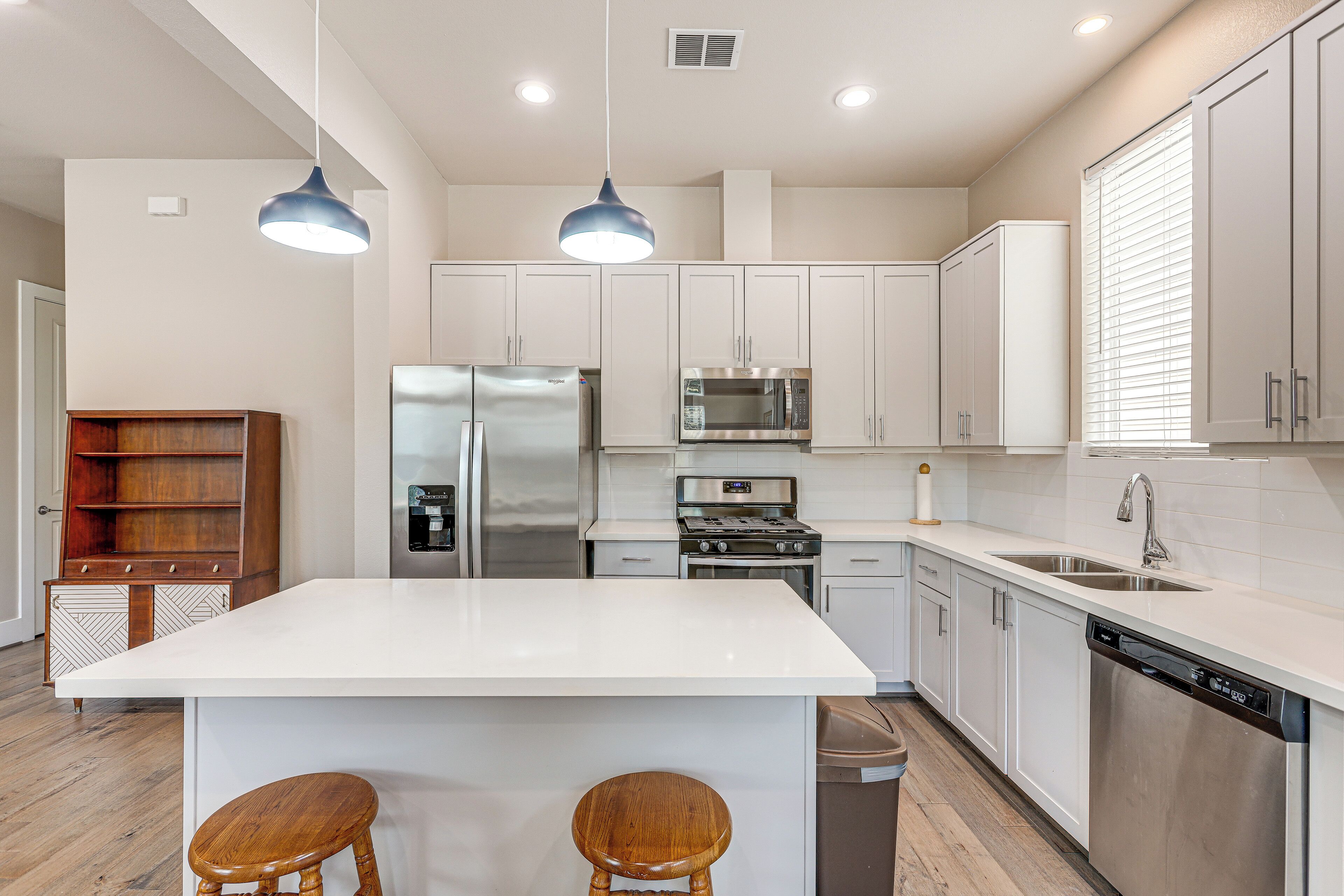 House (2 Bedrooms) | Interior