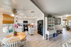 منزل (4 Bedrooms) | المنشأة من الداخل