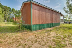 Apartment (0 Bedroom) | Interior - Pet-friendly Salesville Haven 3 Mi to Norfork Lake (Mountain Home)