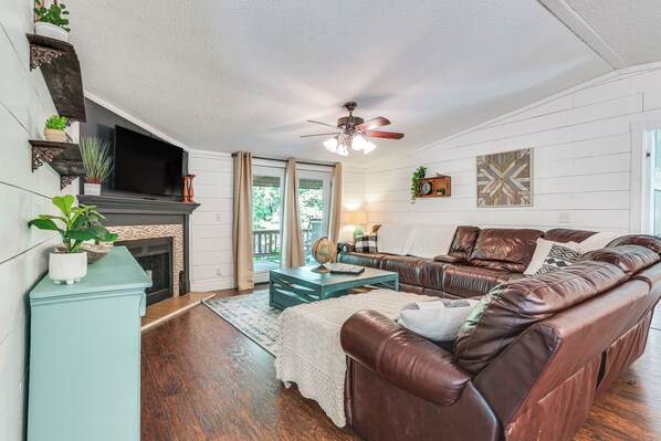 House (3 Bedrooms) | Front of property