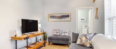 Apartment (2 Bedrooms) | Front of property