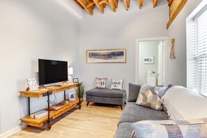 อพาร์ทเมนท์ (2 Bedrooms) | ด้านหน้าที่พัก