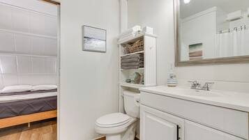 Rumah (2 Bedrooms) | Interior