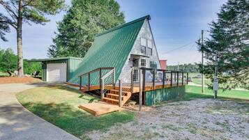 House (2 Bedrooms) | Front of property