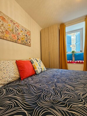 2 chambres, fer et planche à repasser, Wi-Fi gratuit, draps fournis