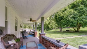 House (4 Bedrooms) | Interior - 'grandma Kellys' Southeast Indiana Farmhouse! (Cedar Grove)