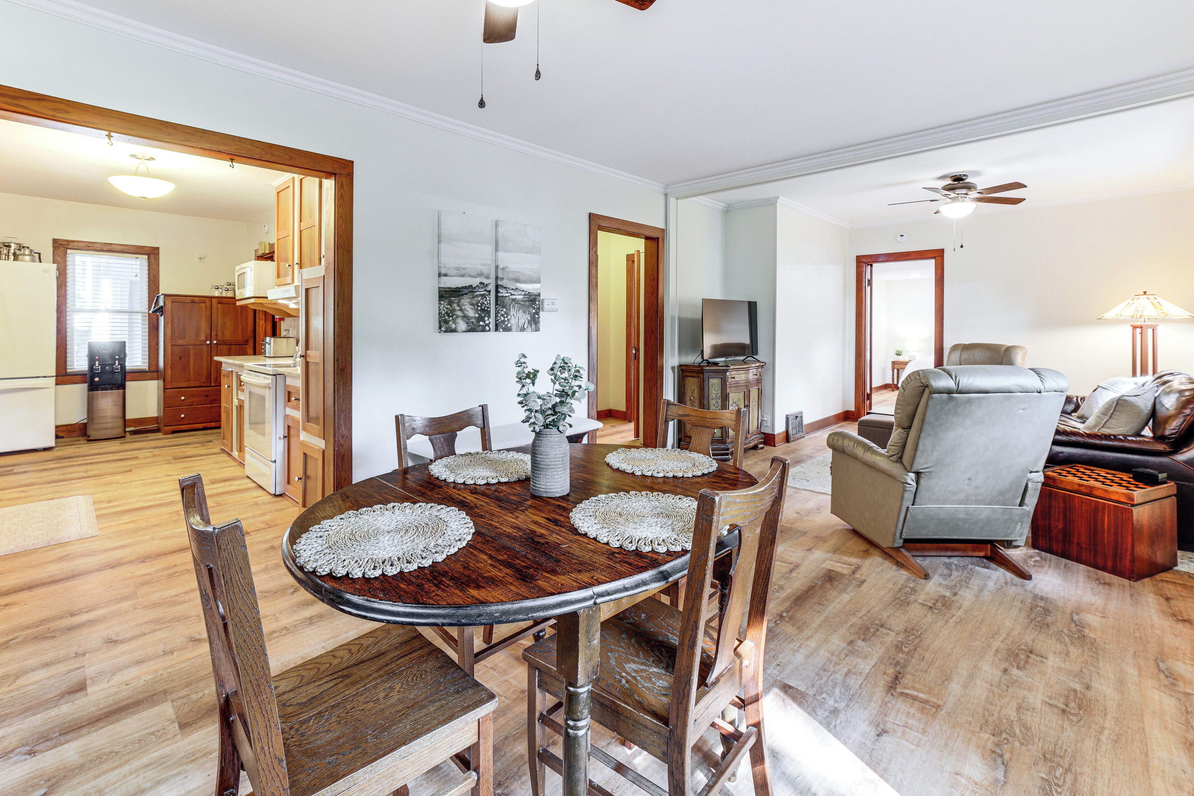 House (4 Bedrooms) | Interior