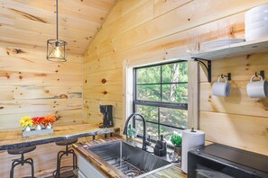 House (1 Bedroom) | Interior - Stout Cabin w/ Fire Pit: 1 Mi to Ohio River! (Rome)