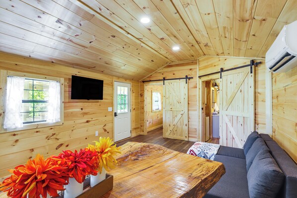 House (1 Bedroom) | Interior - Stout Cabin w/ Fire Pit: 1 Mi to Ohio River! (Rome)