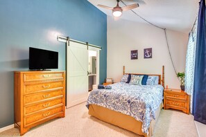 Apartment (2 Bedrooms) | Interior - Private Balcony: Lake Keowee Home w/ Pool Access (Salem)