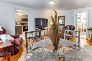 House (1 Bedroom) | Interior