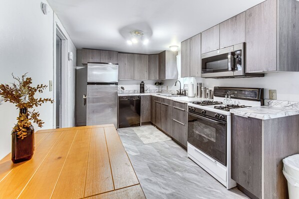 House (1 Bedroom) | Interior