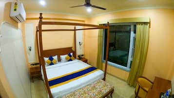 Chambre Supérieure Double ou avec lits jumeaux, vue jardin | Espace de travail pour ordinateur portable, Wi-Fi gratuit