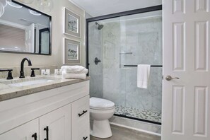 تجهيزات دش، مجففات شعر، مناشف