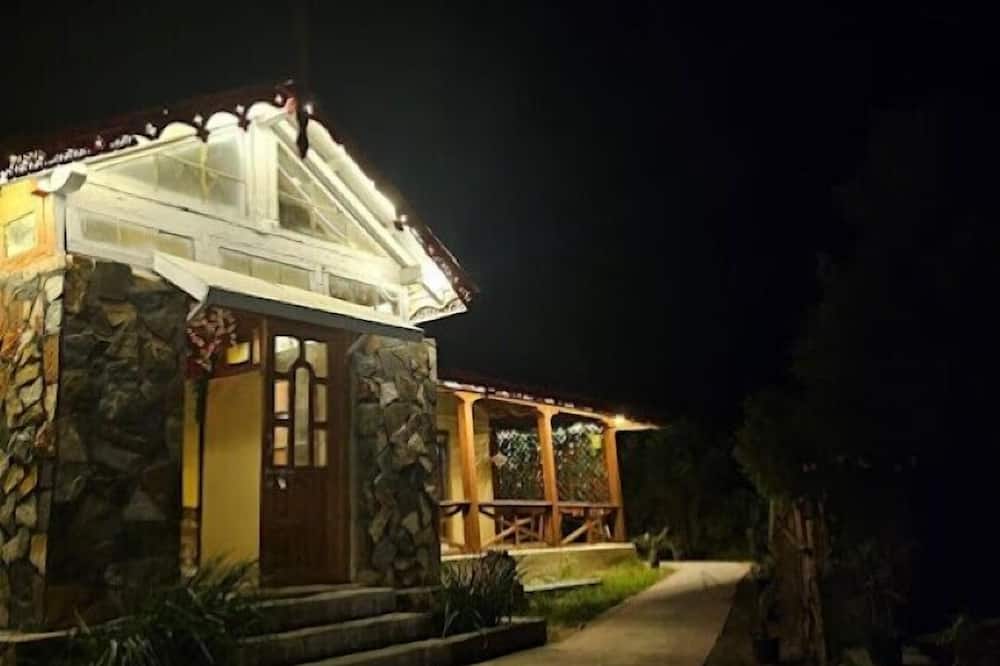 Misty Peaks Resort
