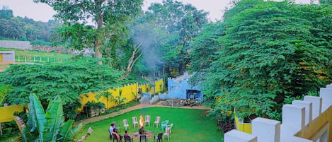 Fort Room | Garden view