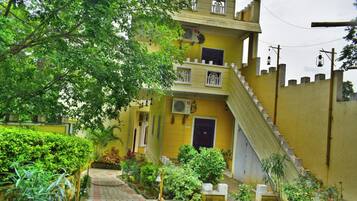 Façade de lâhĂ©bergement