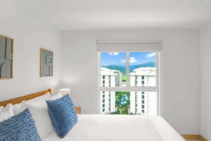2 chambres, fer et planche à repasser, Wi-Fi, draps fournis